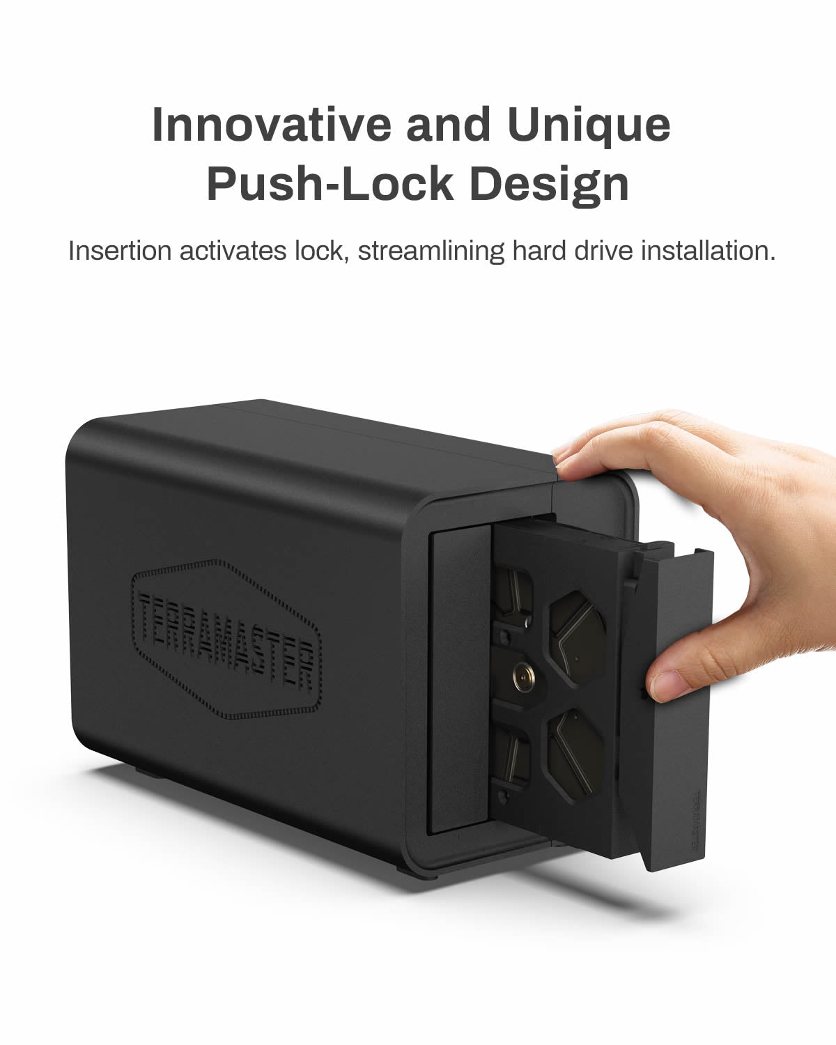 Carcasa híbrida para disco duro HDD y SSD NVMe TERRAMASTER D5